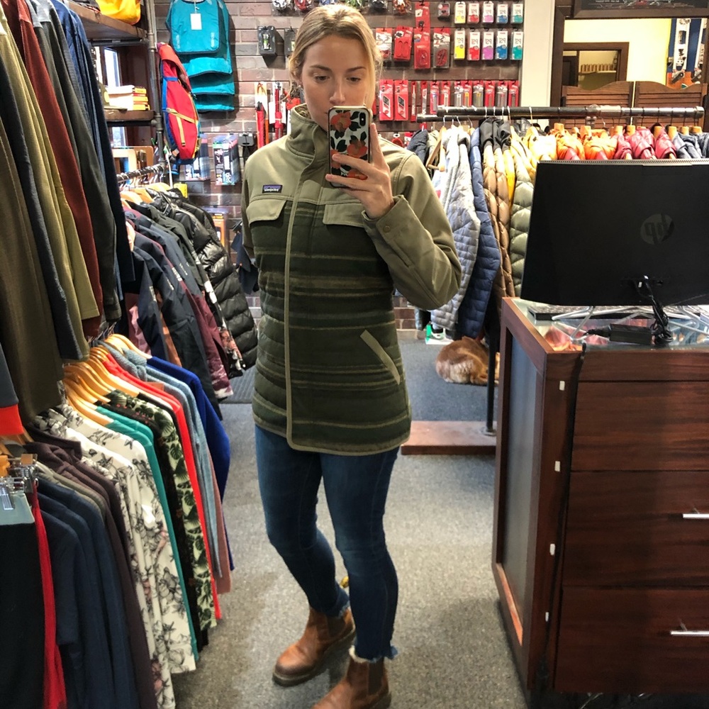 Patagonia W’s Out Yonder Coat - Picture 2 of 5